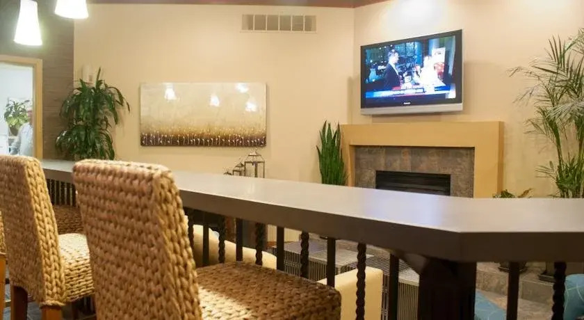 Sky Harbor Suites