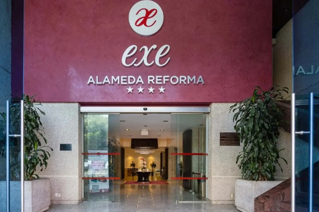 Отель Exe Alameda Reforma