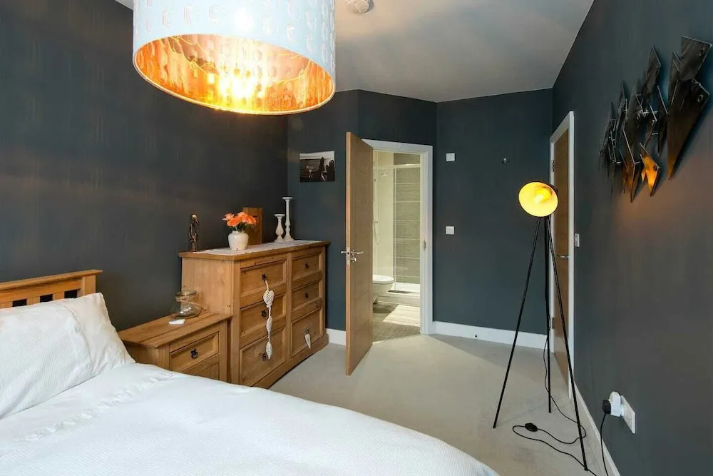 2 Bedroom City Centre Apartment