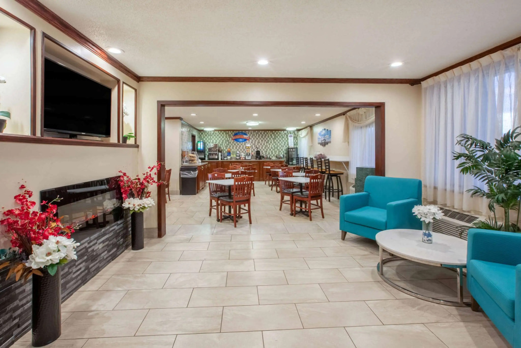 Baymont by Wyndham Grand Rapids Airport