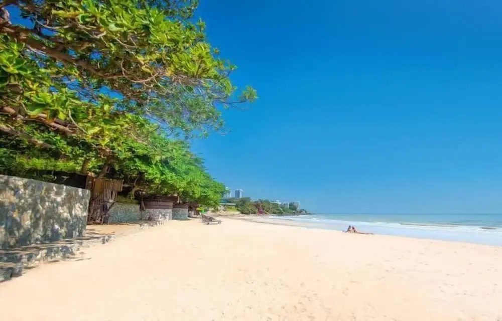 AnB poolvilla 2BR with private beach in pratamnak