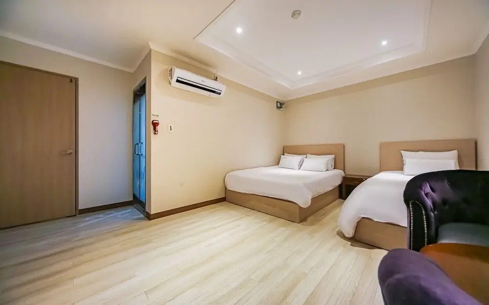 Yeongju Wiz Hotel