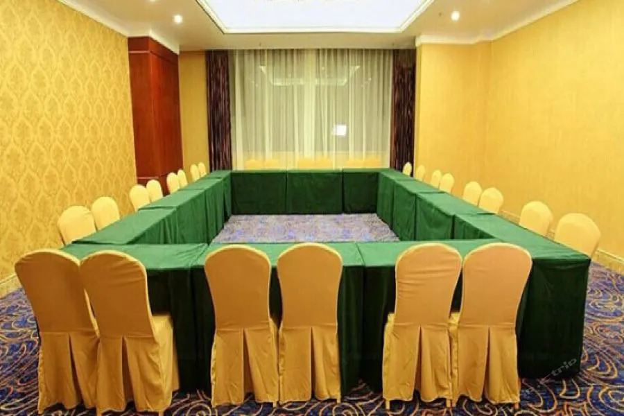 FIRSTHOTSPRINGHOTEL