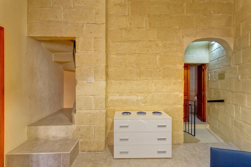 Traditional Maltese Townhouse, Roof Terrace and Views