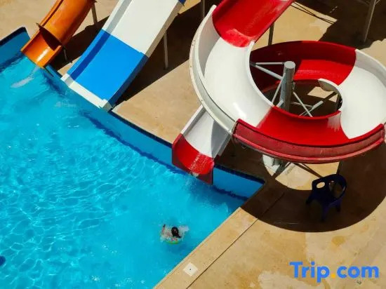 Juliana Beach Aqua park