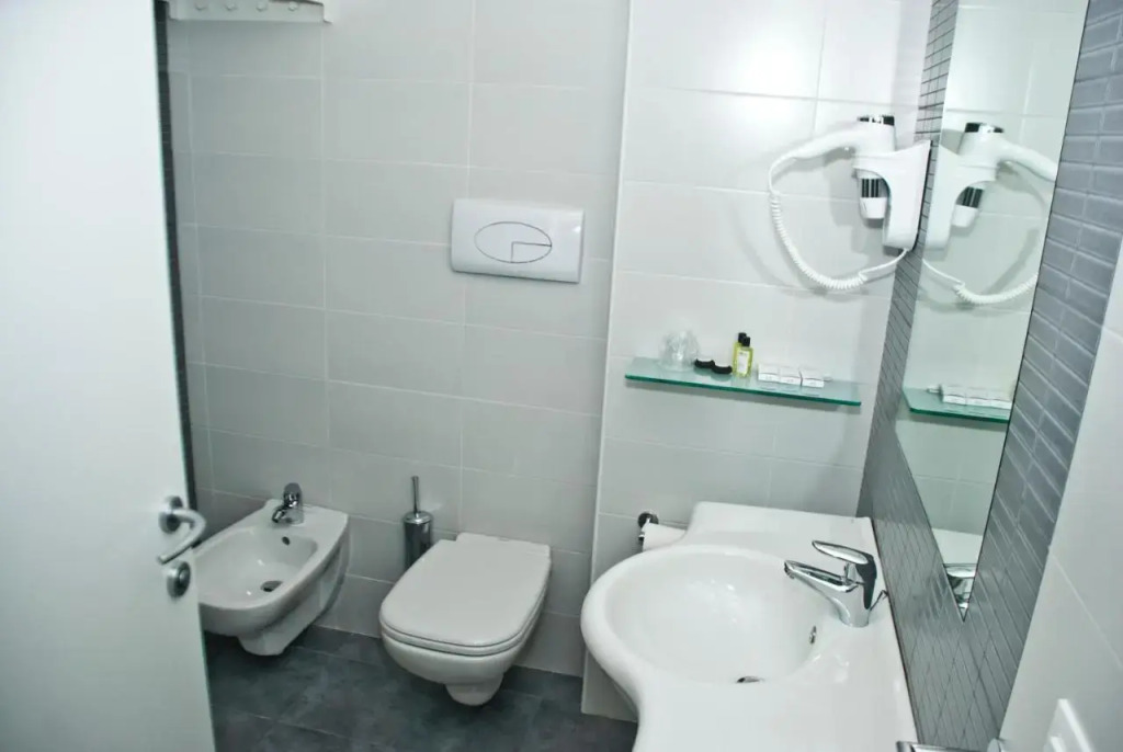 Hotel 4 Strade