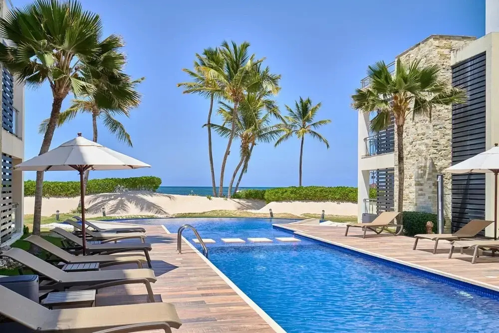 Luxury Beach Penthouse w Private Deck Ocean Views C-401