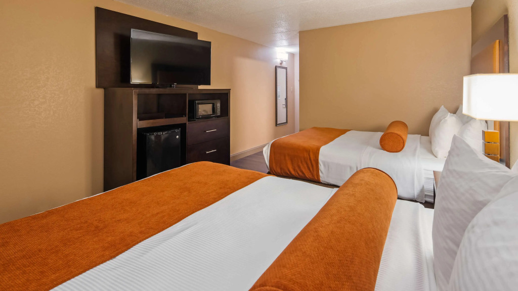 Best Western Crossroads of the Bluffs