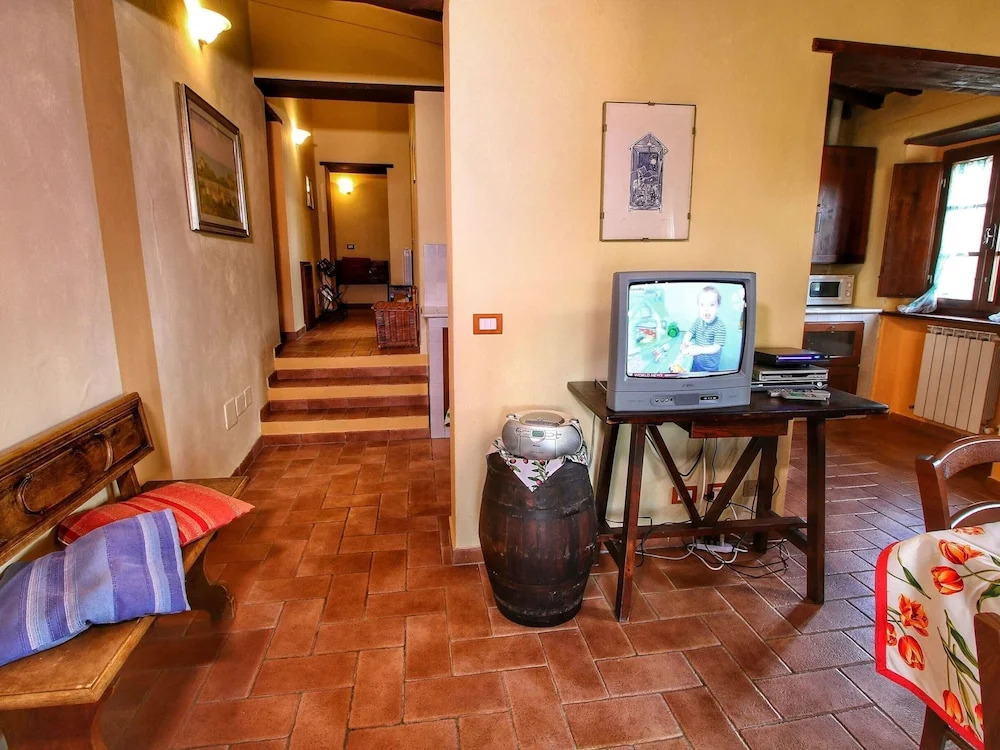 Escape to Vineyards, Elba