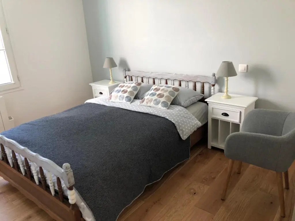 Maison familiale au calme/5 chambres/Grand jardin