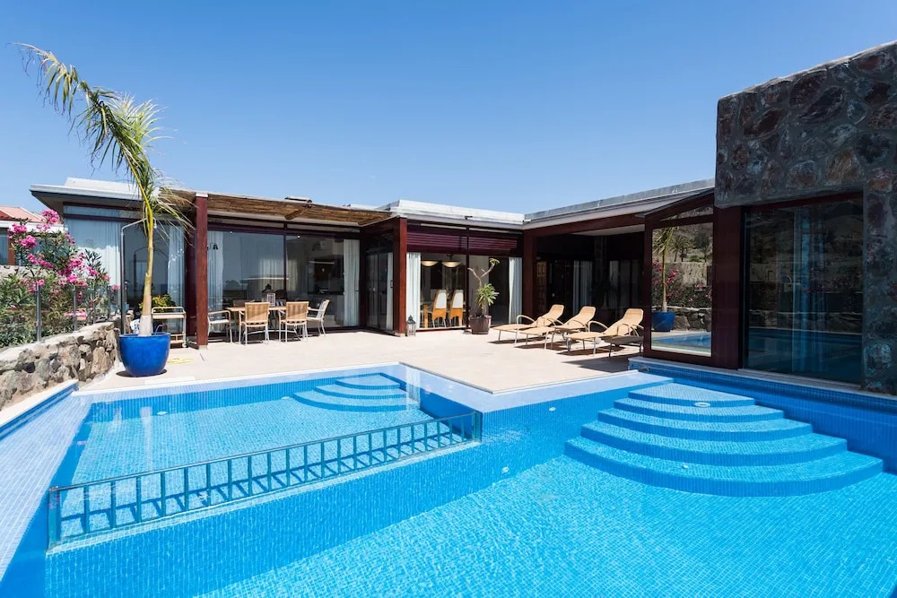 Sunset Villa