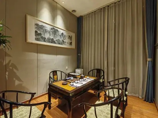 Chenxi Hotel (East High-speed Railway Station CBD Convention and Exhibition Center)