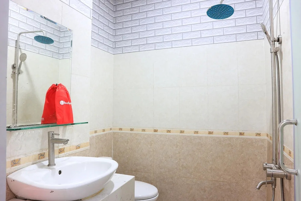 Reddoorz Near Khu che xuat Tan Thuan