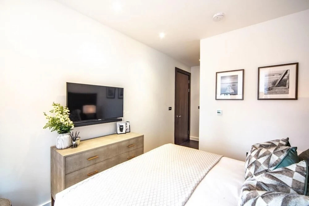 Luxury Two bed by the US Embassy