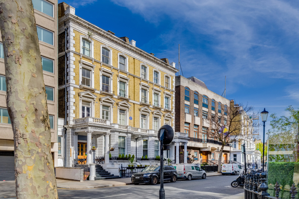 1 Lexham Gardens Hotel