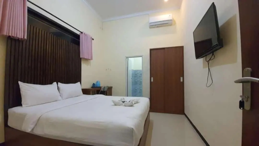 Kaja Guest House by Pesen Kamar