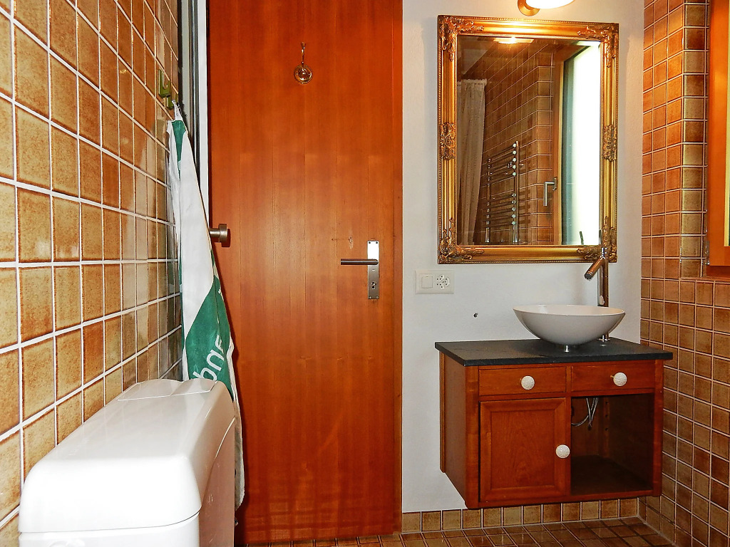 Apartment Chalet Bienli Mitte by Interhome