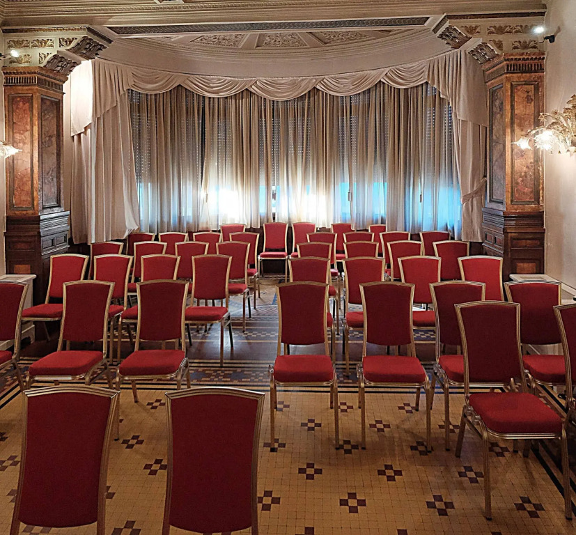 Hotel De La Ville