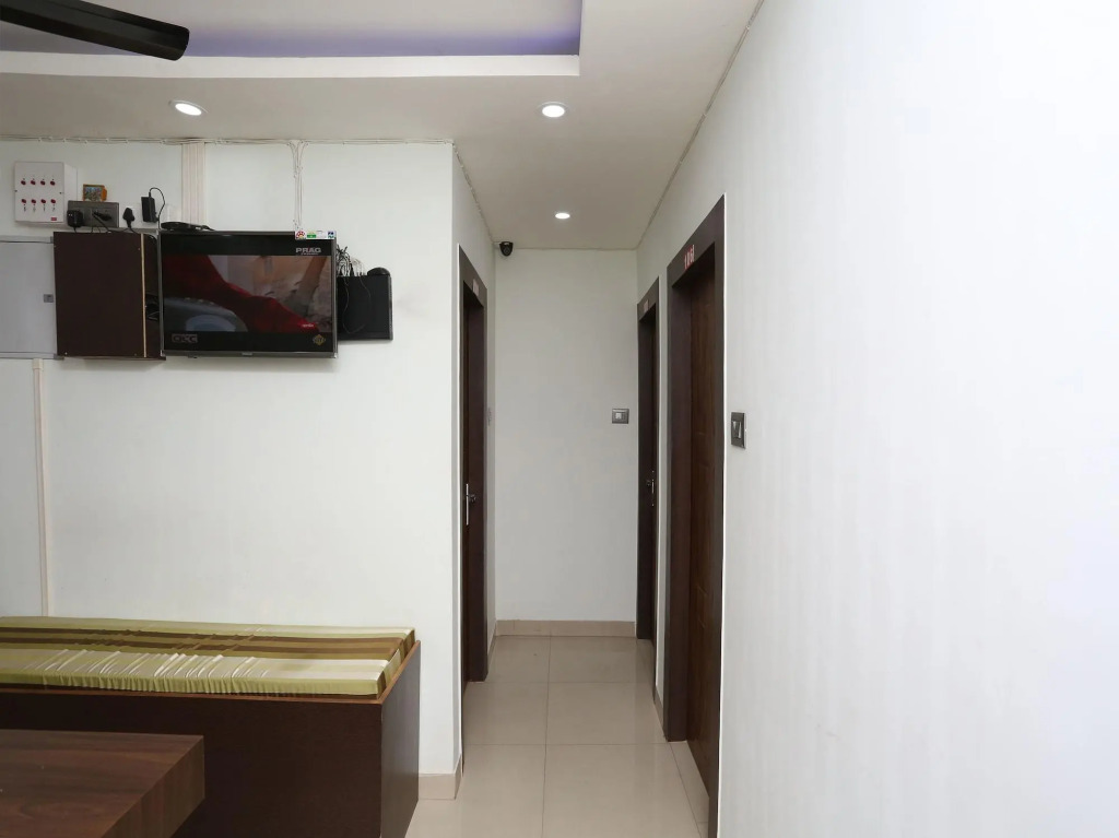 OYO 13265 Aashray Guest House
