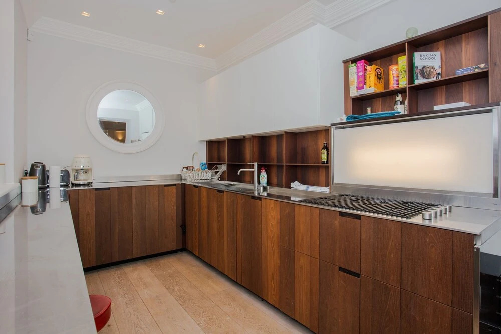Exquisite Cadogan Square Knightsbridge Apartment
