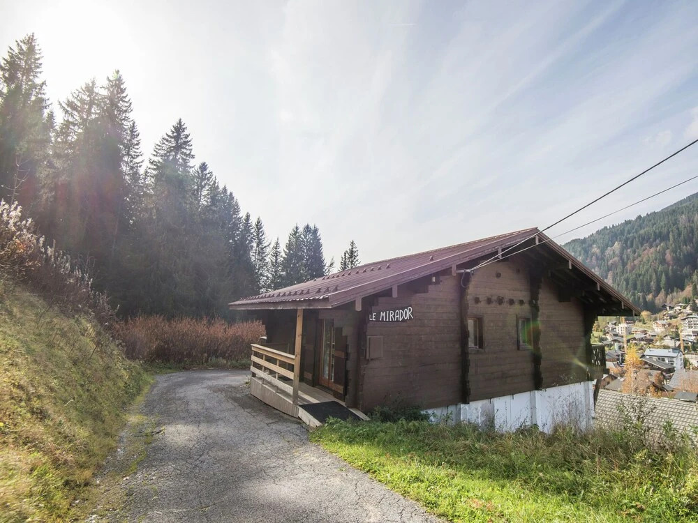 Pleasing Holiday Home in Les Gets Near Ski Area