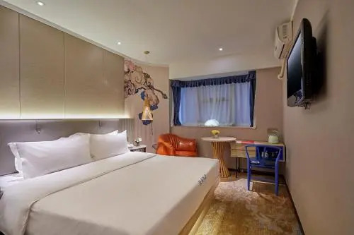 Ranz Hotel