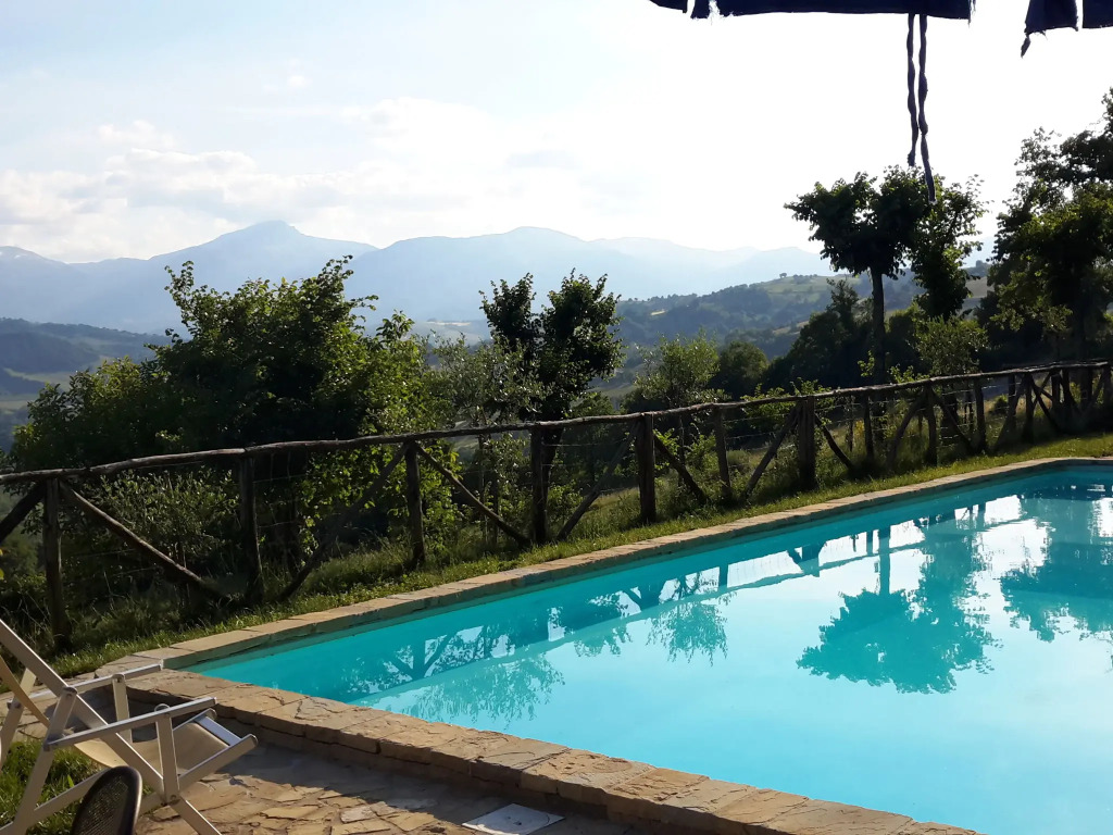 Pretty Holiday Home  with Terrace in Monte San Martino Italy