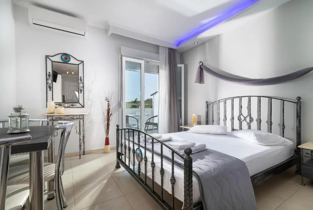 A Ponte Studios & Apartments