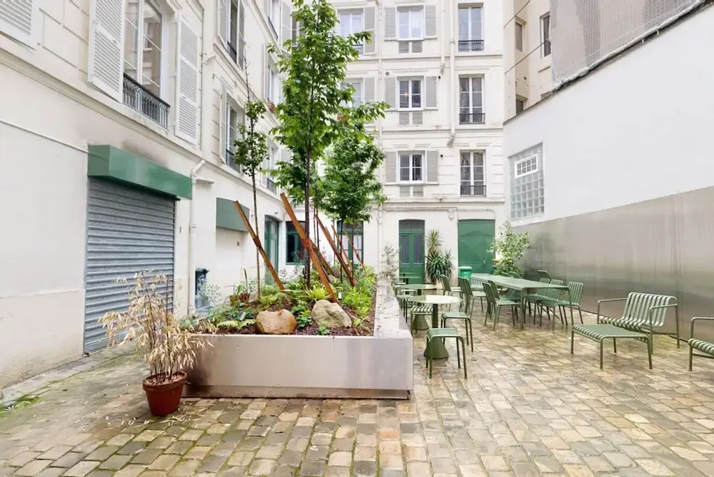 Altido Pleasant 1-bed Flat w Shared Courtyard