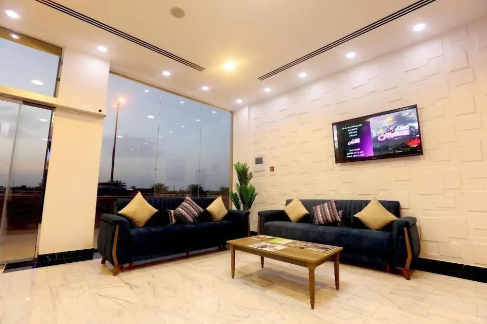 Golden Crown Hotel Alseeb Muscat