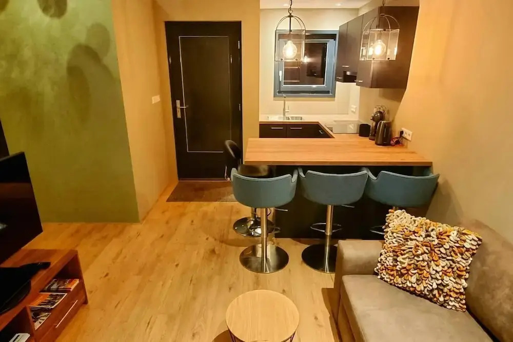 Nieuw Vrijstaand Appartement, Dichtbij Amsterdam