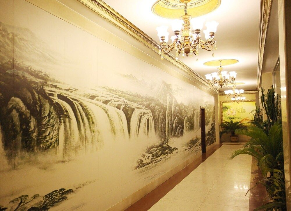 Atour Hotel Dalian Development Zone Jinma Road