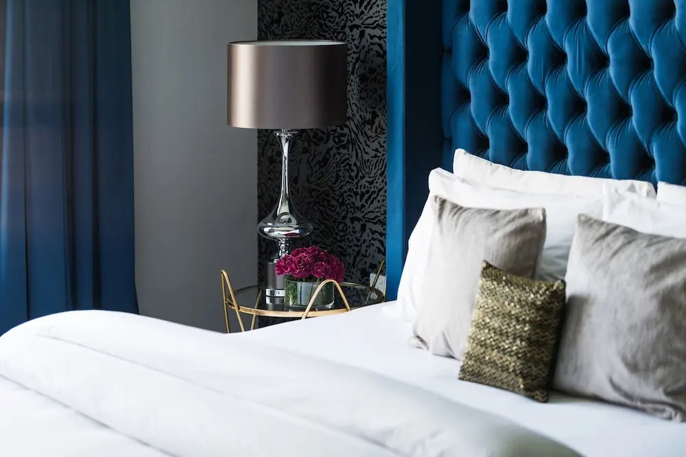 Luxury Staycation - The Residences Tower