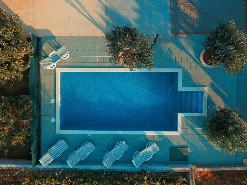 Apartments Nikaia