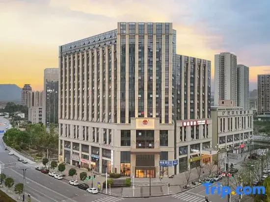 Zhaixing Hotel (Bazhong High-Speed Rail East Station)