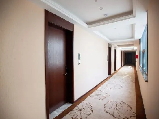 Blue Diamond Hotel