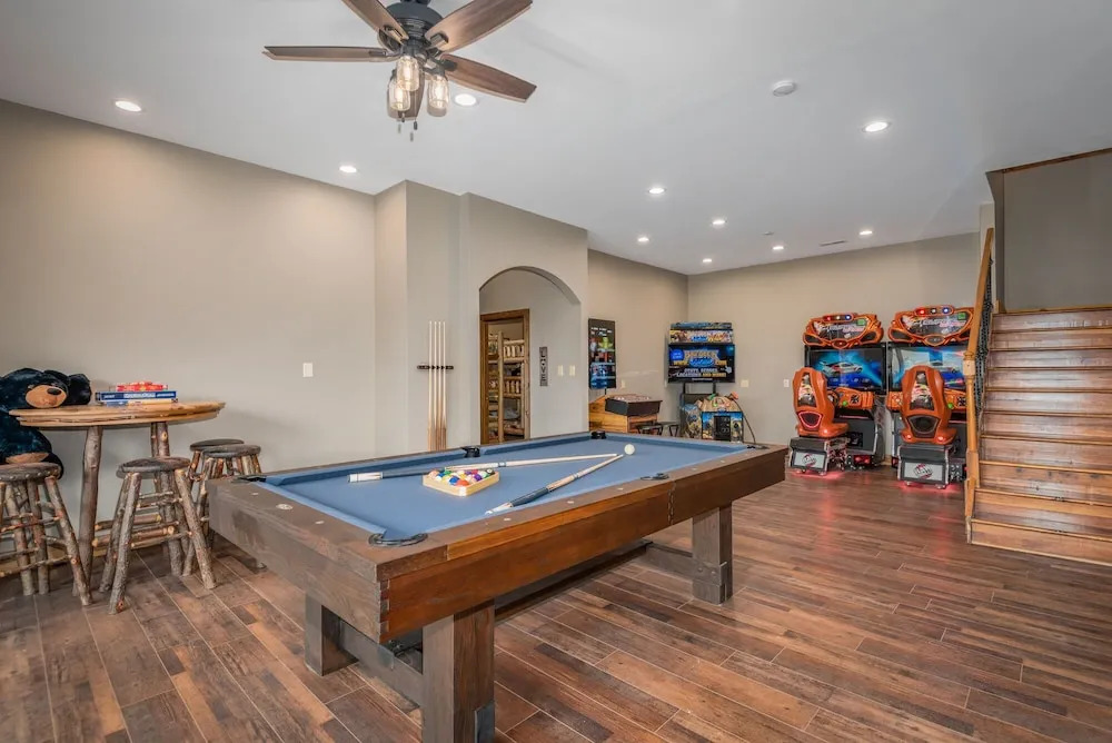 Tanglewood Mountain Lodge 8 Bedrooms 5 Bathrooms Home