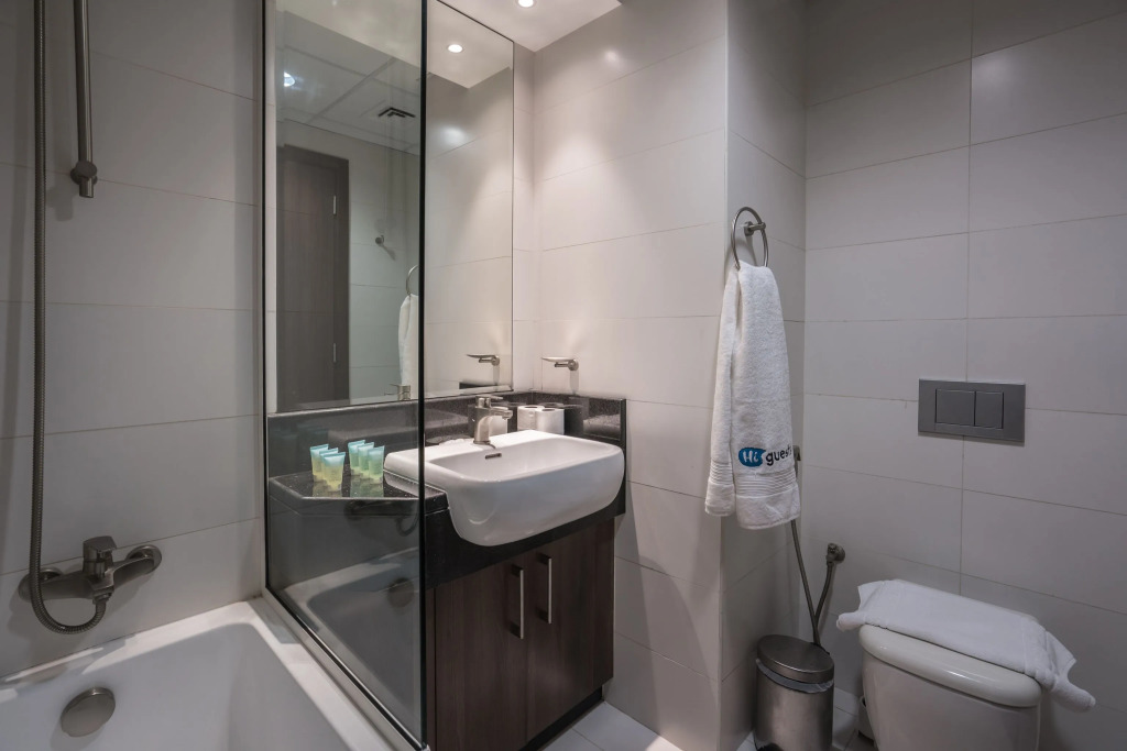 Apt. with amazing views Dubai Marina