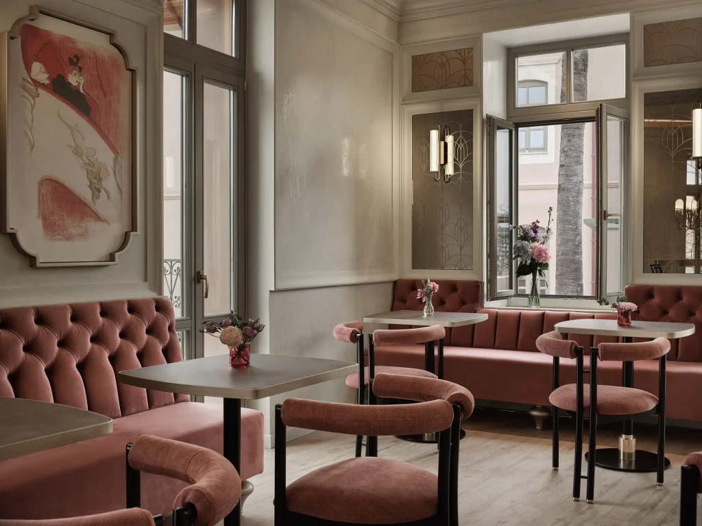 Domus Blanc Boutique Hotel