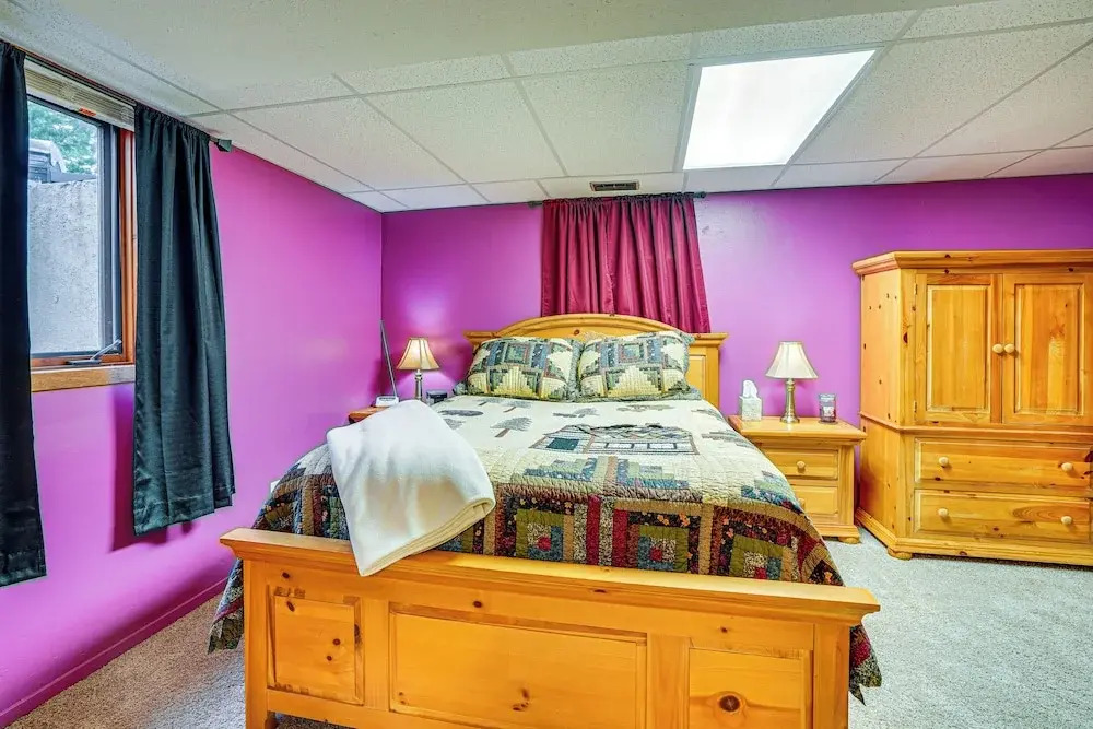 Walk to Parks & Greenway: Sioux Falls Getaway!