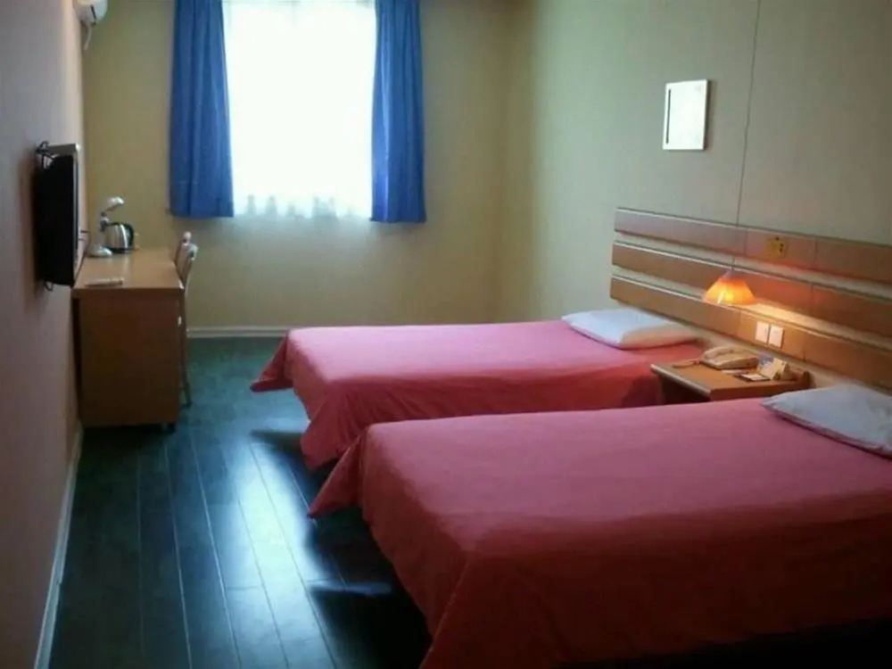 Home Inn Xiamen Lianban Xinjing Branch
