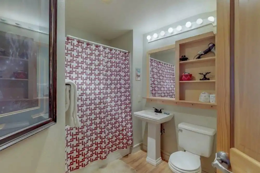 1 Bedroom Mountain Condo In River Run Village With Beautiful Mountain Views And Walking Distance To Ski