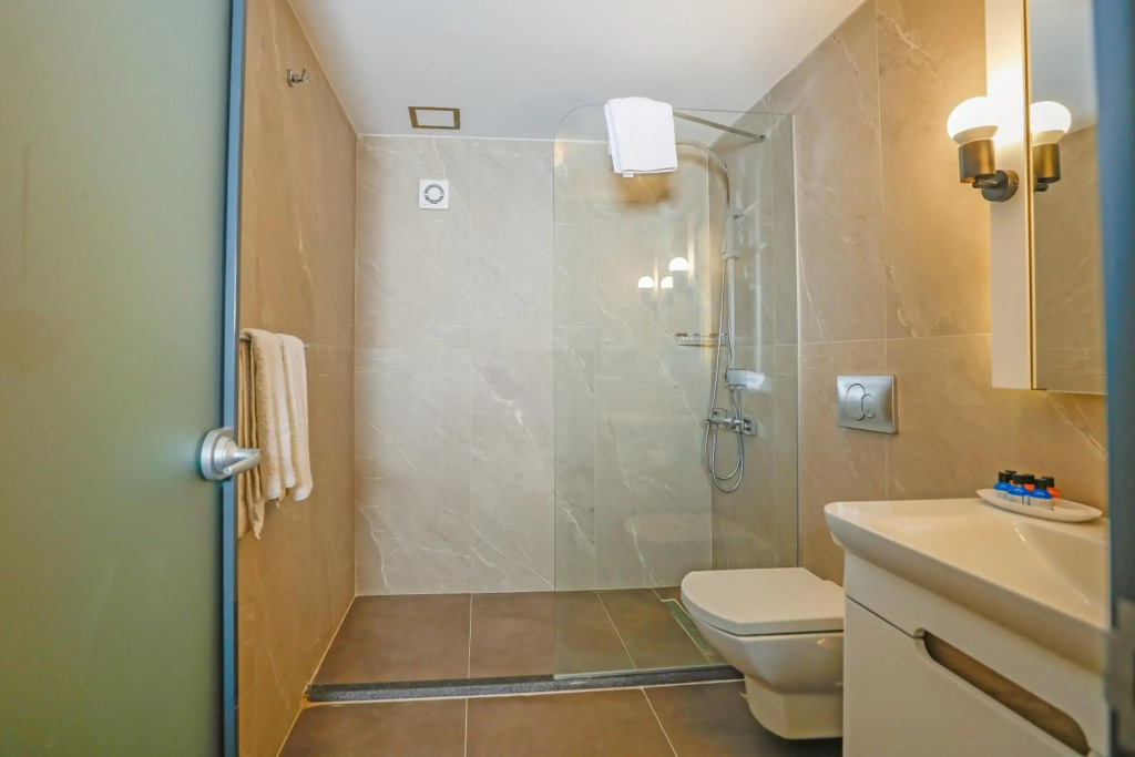 Tan Hotel - Special Category