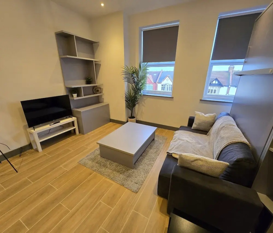 Finchley Stylish 1-Bed | Great Location