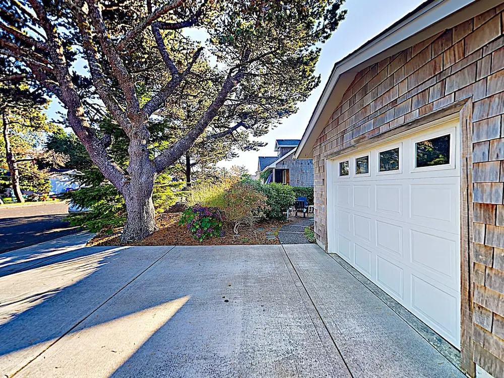 1638 S Edgewood St Home 3 Bedrooms 1 Bathroom Home