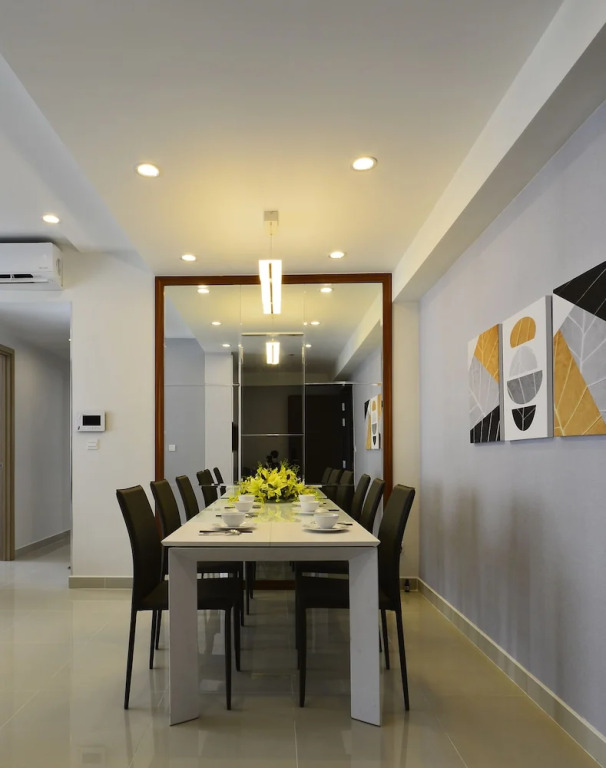 Rivergate Residence District 4