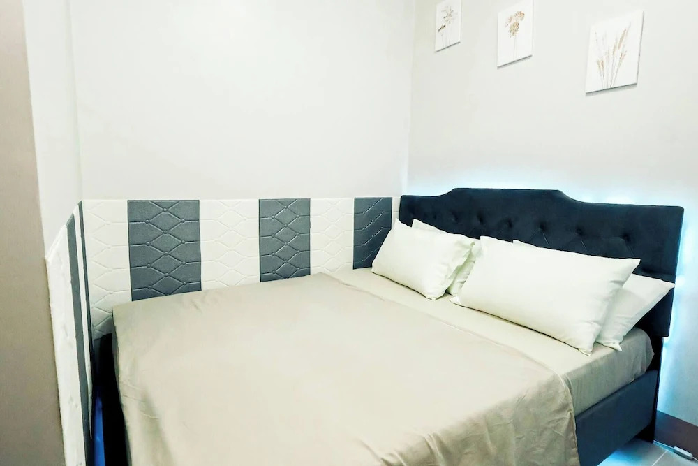 Homey Condo by the Bay