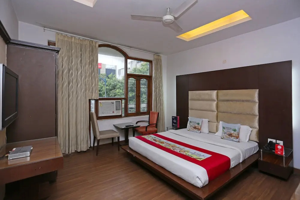 Fabhotel Sunrise Villa