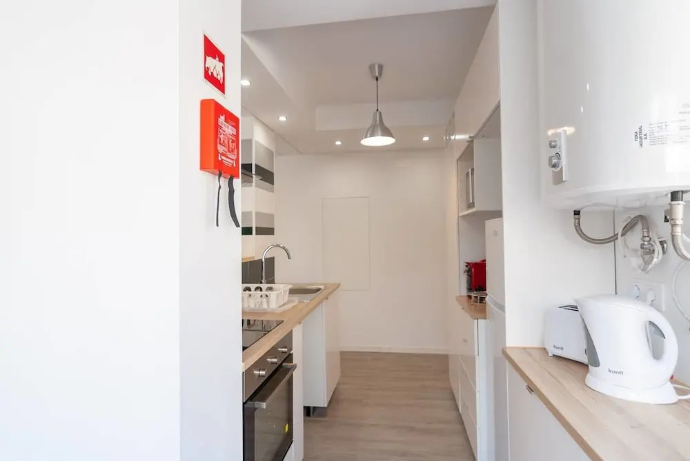 Alameda Apartments & Rooms