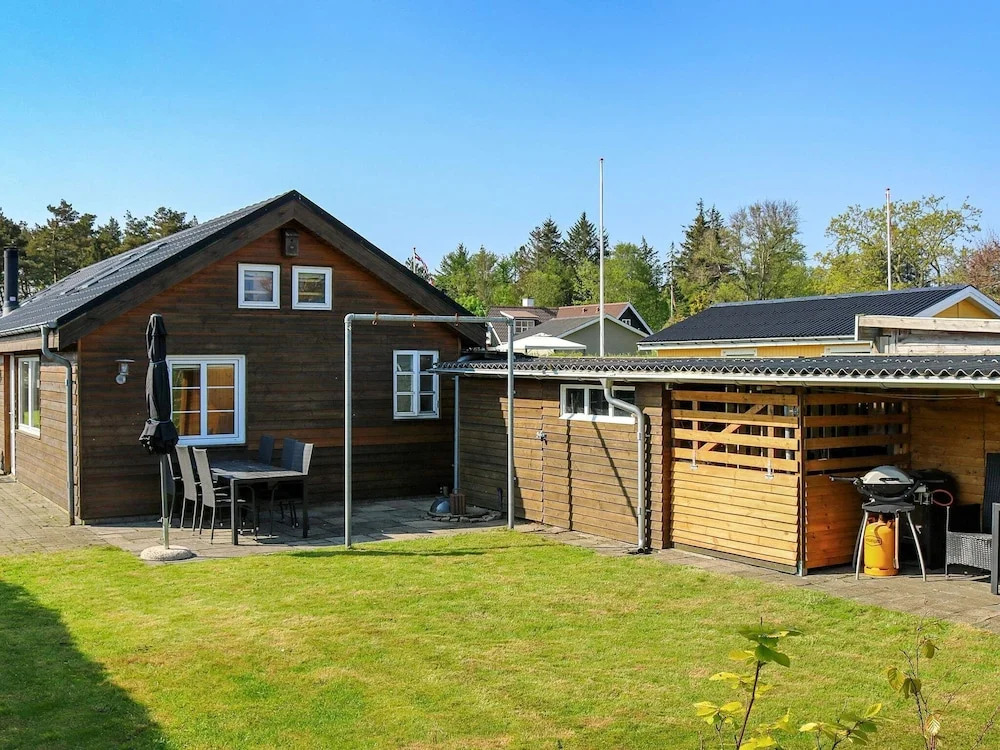 Charming Holiday Home in Frederikshavn Near Beach